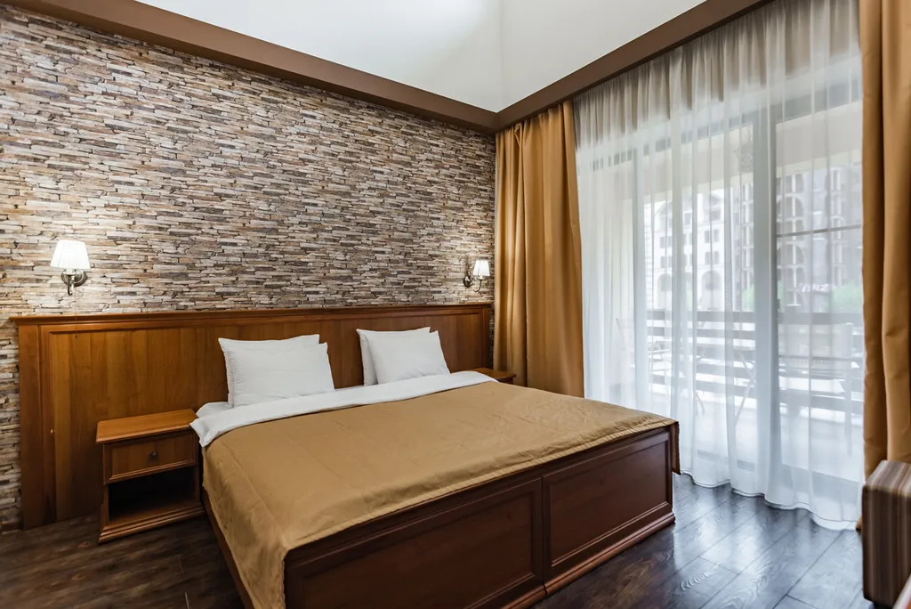 Коттедж с зоной барбекю и парковкой