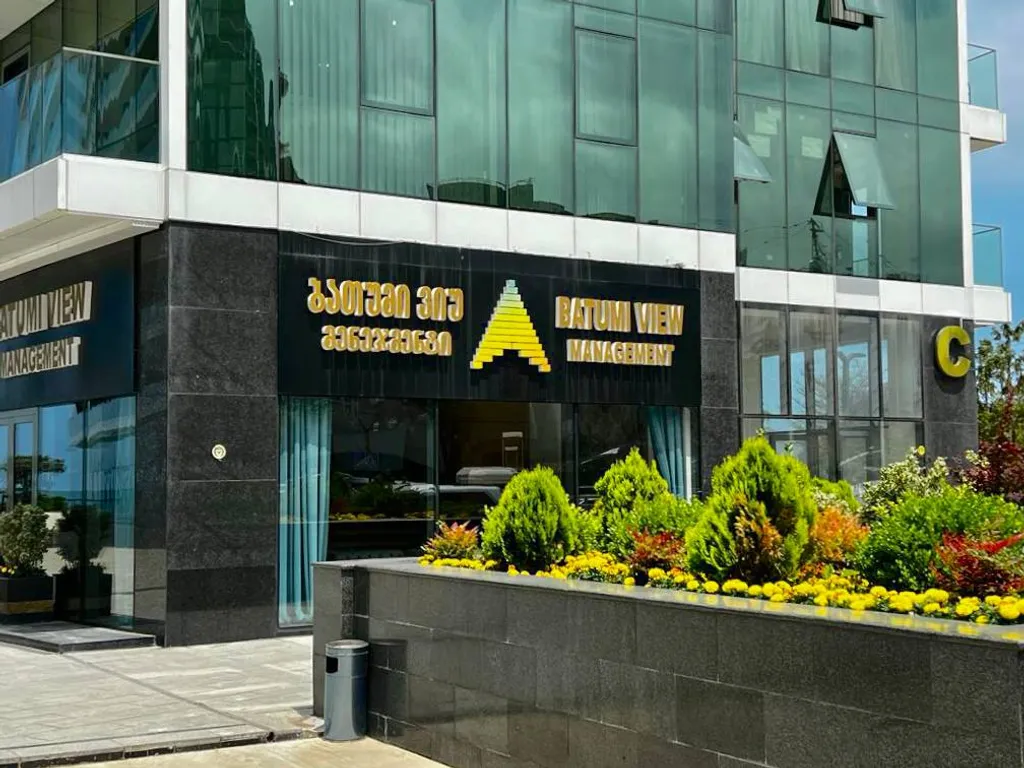 Роскошные апартаменты с террасой в 20 метрах от моря