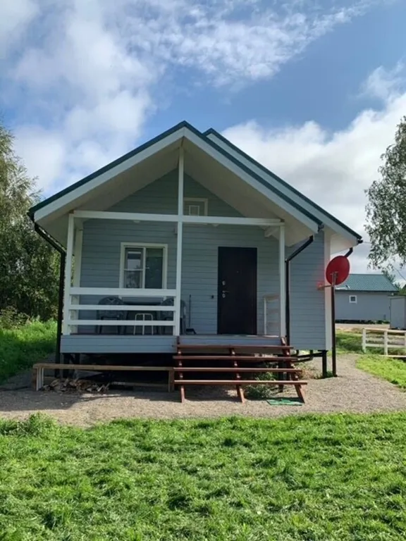 Домик на берегу