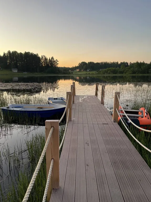 Дом с видом на озеро рядом с Ладожскими шхерами