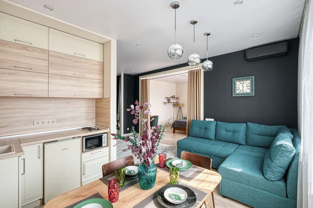 Современный апартамент в центре с видом на город и горы у метро