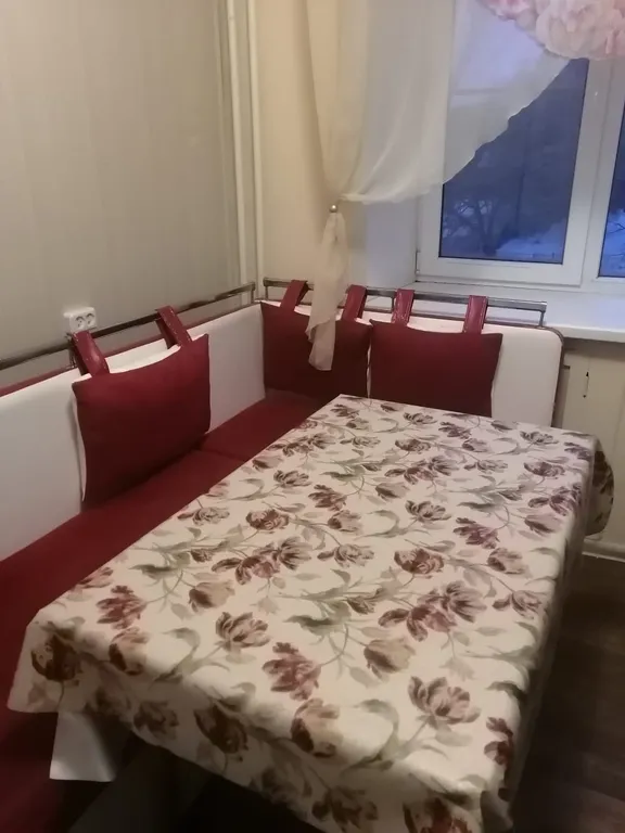 Уютная квартира в центре посёлка, рядом школа, ДК, бассейн