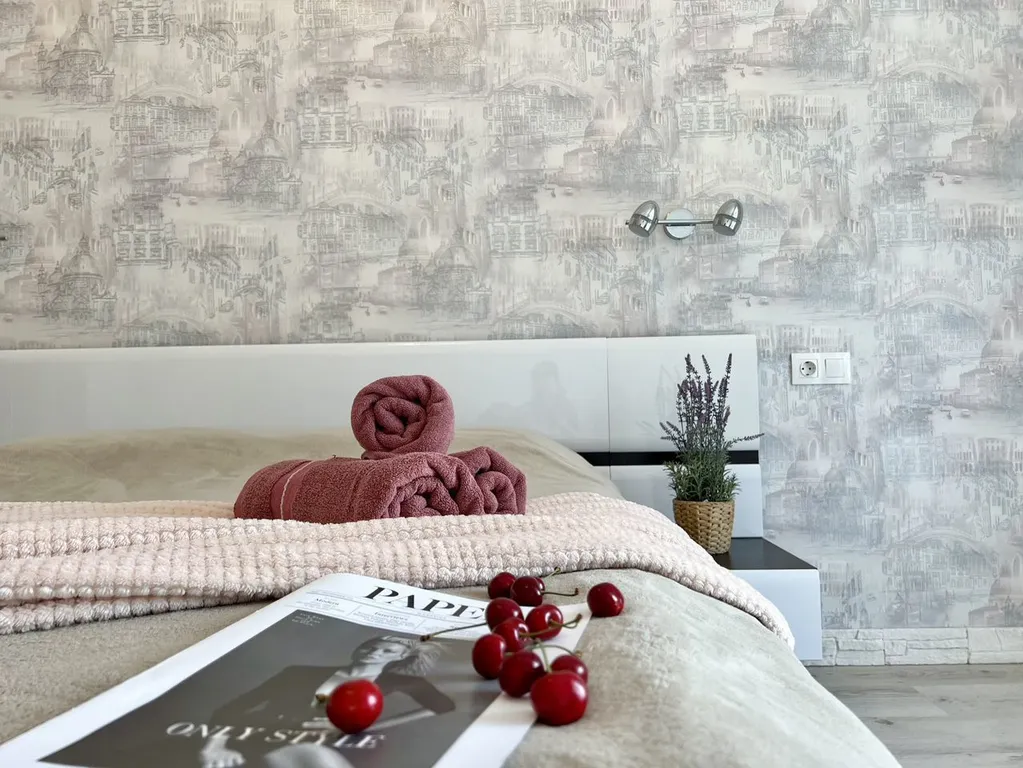 Уютная двухкомнатная квартира в ЖК Шато Лувр