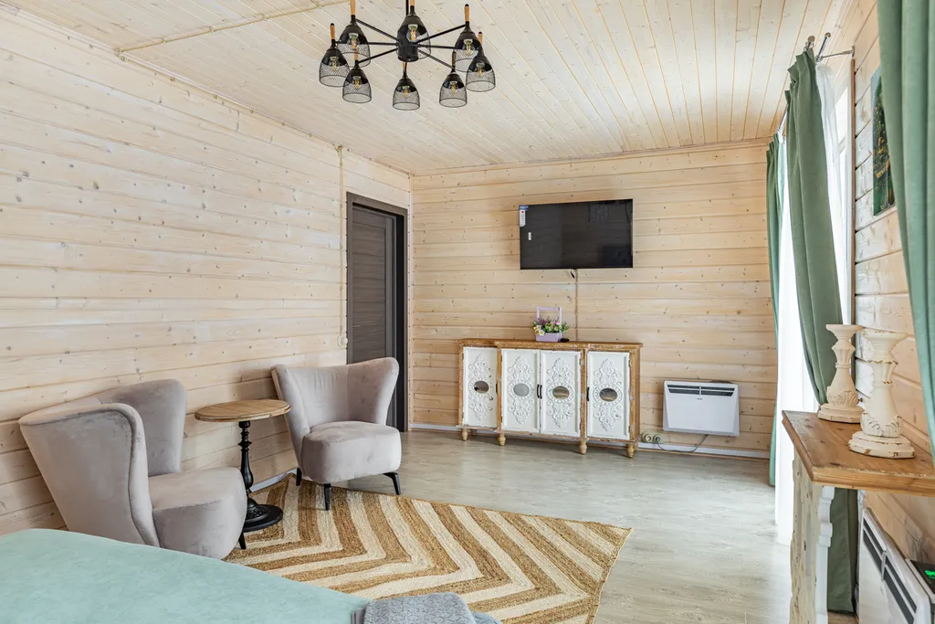 Частный дом с баней на дровах