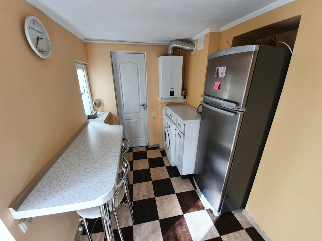 Дом со своим большим двором