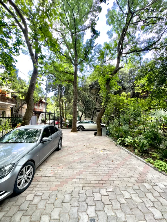 Апартамент возле моря в Ялте