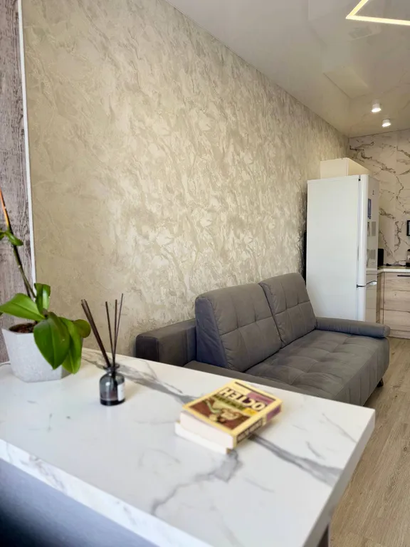 Евродвушка в центре города с красивом видом из окна