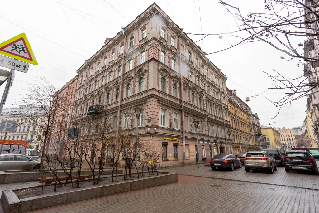 Скайлайт на Большой Московской