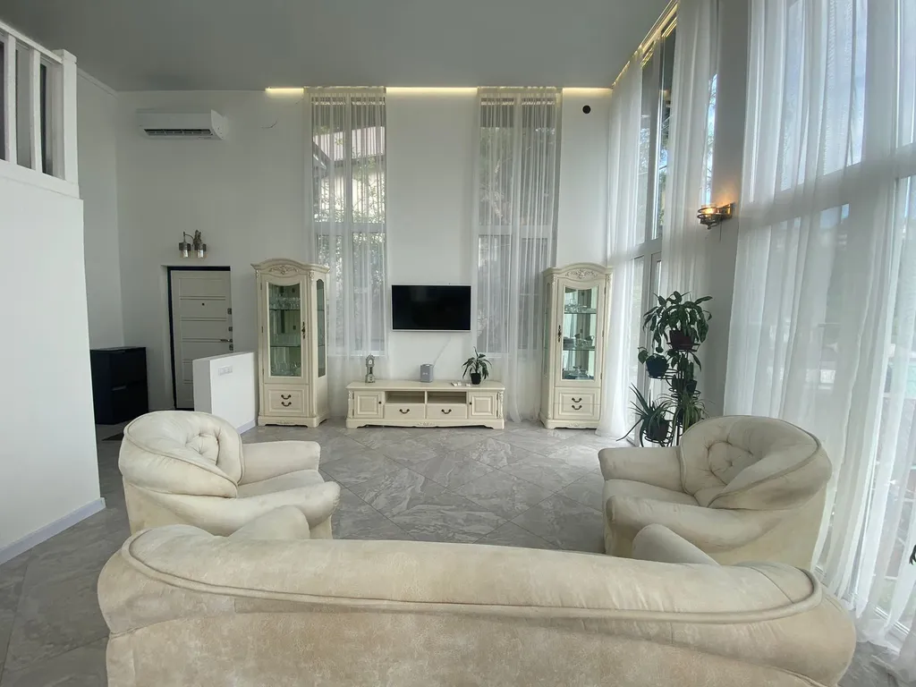 Дом около Дендрария