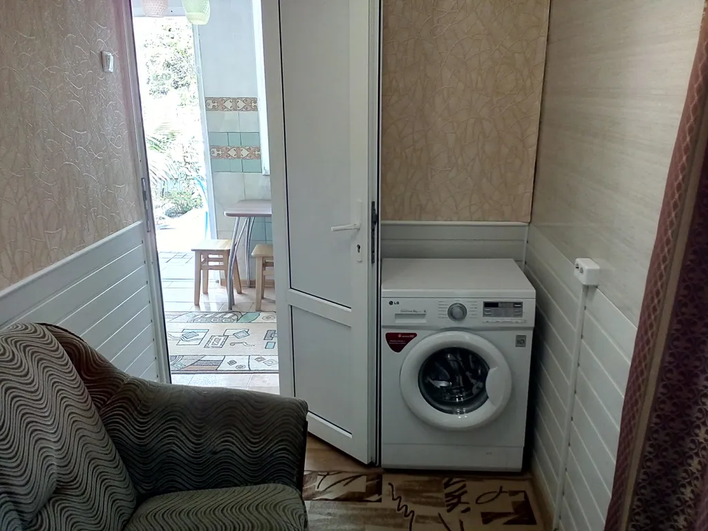 Квартира с отдельным входом и закрытым двориком