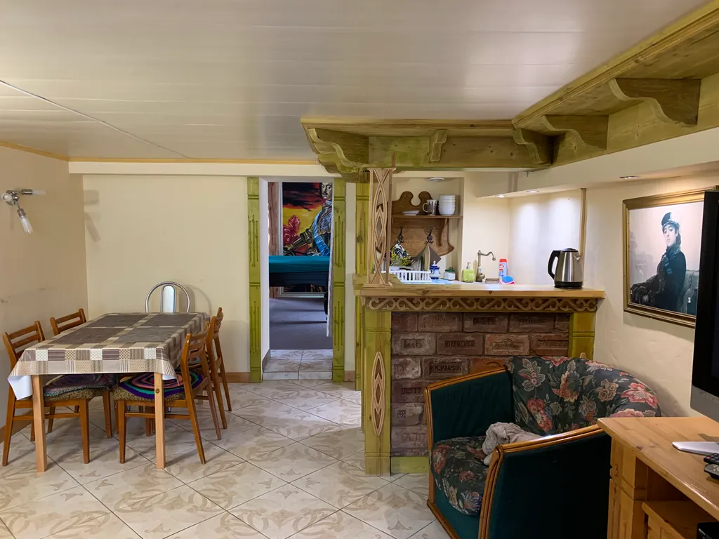 Уютная часть дома для спокойного отдыха рядом с Луговым парком