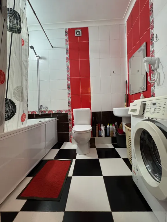 Крупногабаритная 3-комнатная квартира