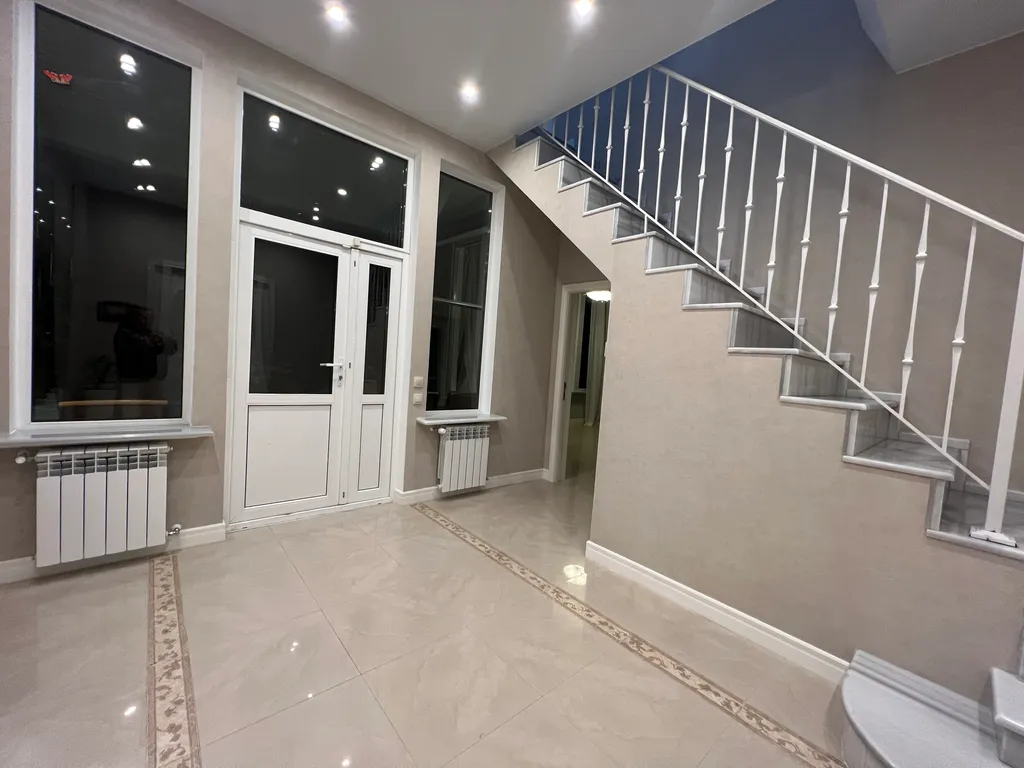 Уютный жилой дом рядом с Заливом