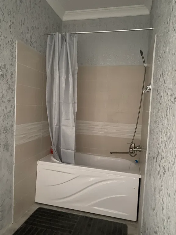 Дом Золотая рыбка с видом на горы и рядом с озером