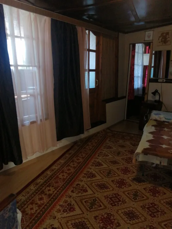 Уютный домик с террасой и видом на море, душ и туалет в помещении