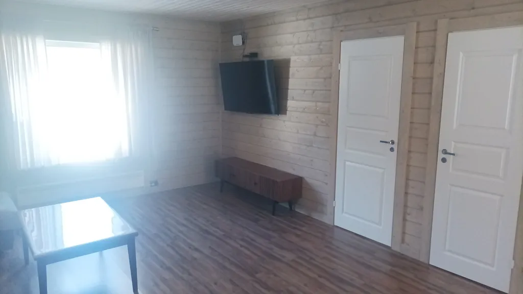 Дом с тремя спальнями с видом на озеро