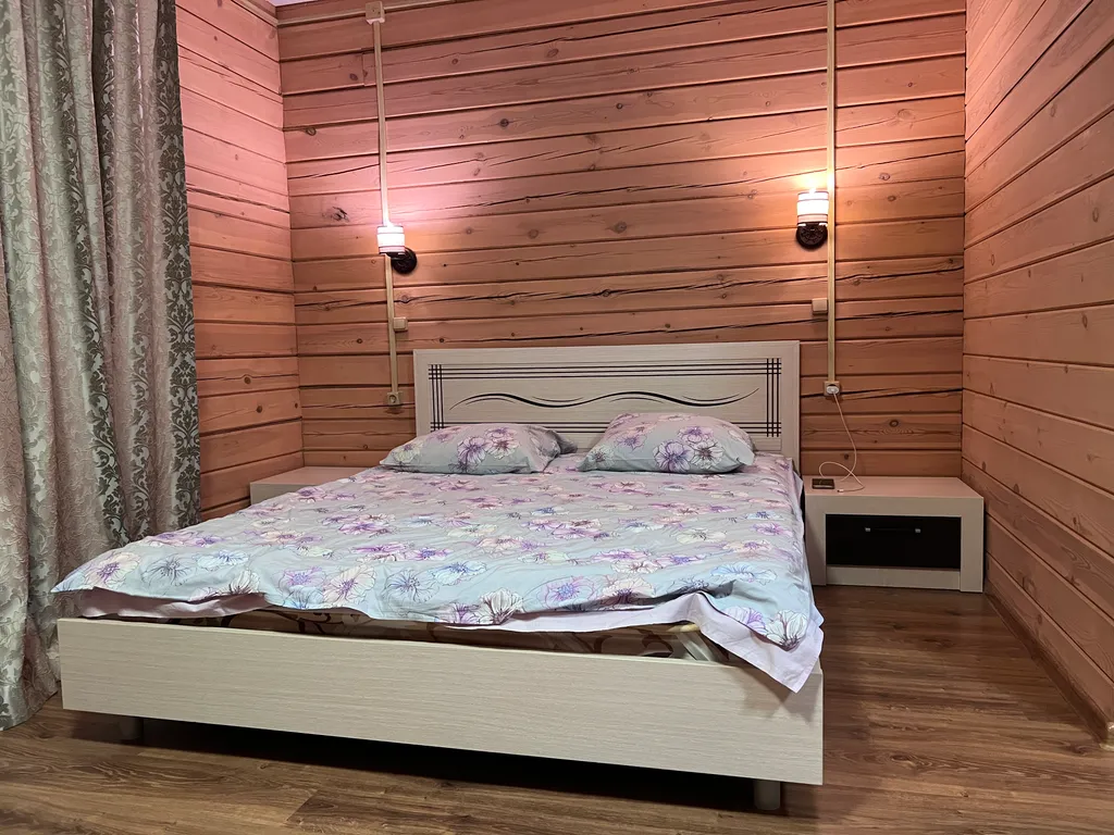 Коттедж с баней и беседкой у Вотчины Деда Мороза