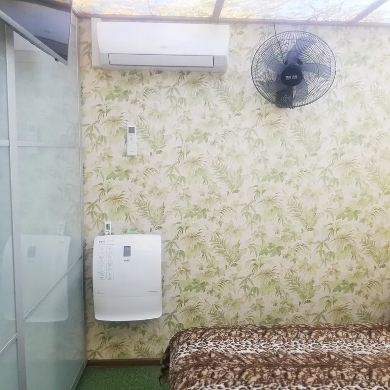 Квартира комфорт, бизнес класса возле метро Парнас