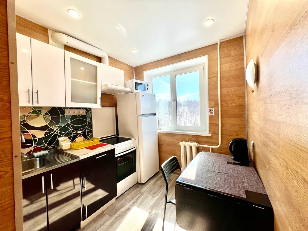 4-комнатная Квартира — аренда посуточно в Кировск