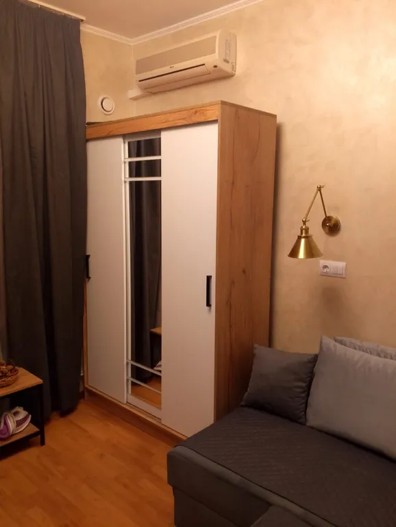 Хорошая квартира с отдельным входом и двориком в 30 м. от набережной