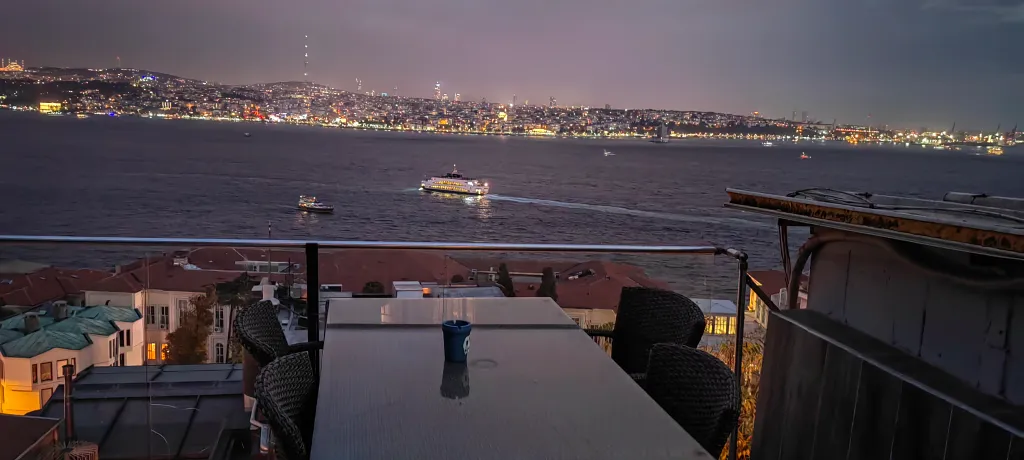 Panoramik Boğaz Manzaralı Taksim Studyo Daire