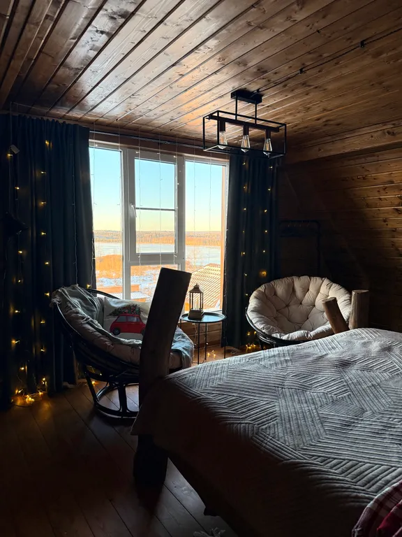 Дом с видом на озеро