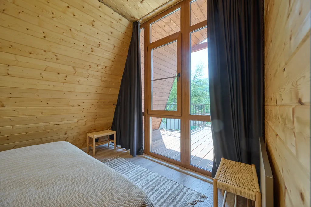 Коттедж Коттедж Уютное шале с 1 спальней + гостиная с кухней и ванной комнатой — Мезмай