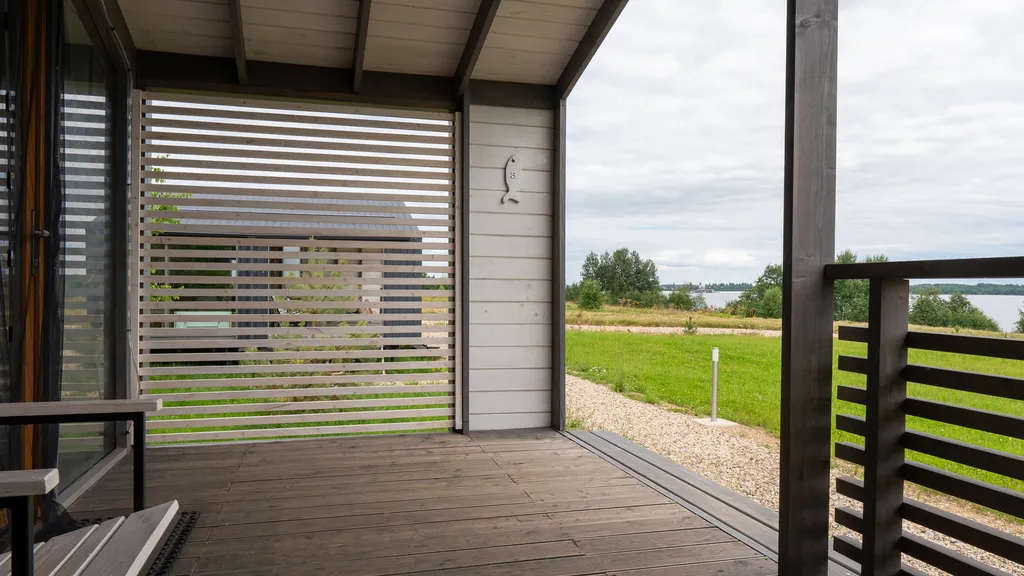 Уютный домик на двоих на берегу ДД26-3