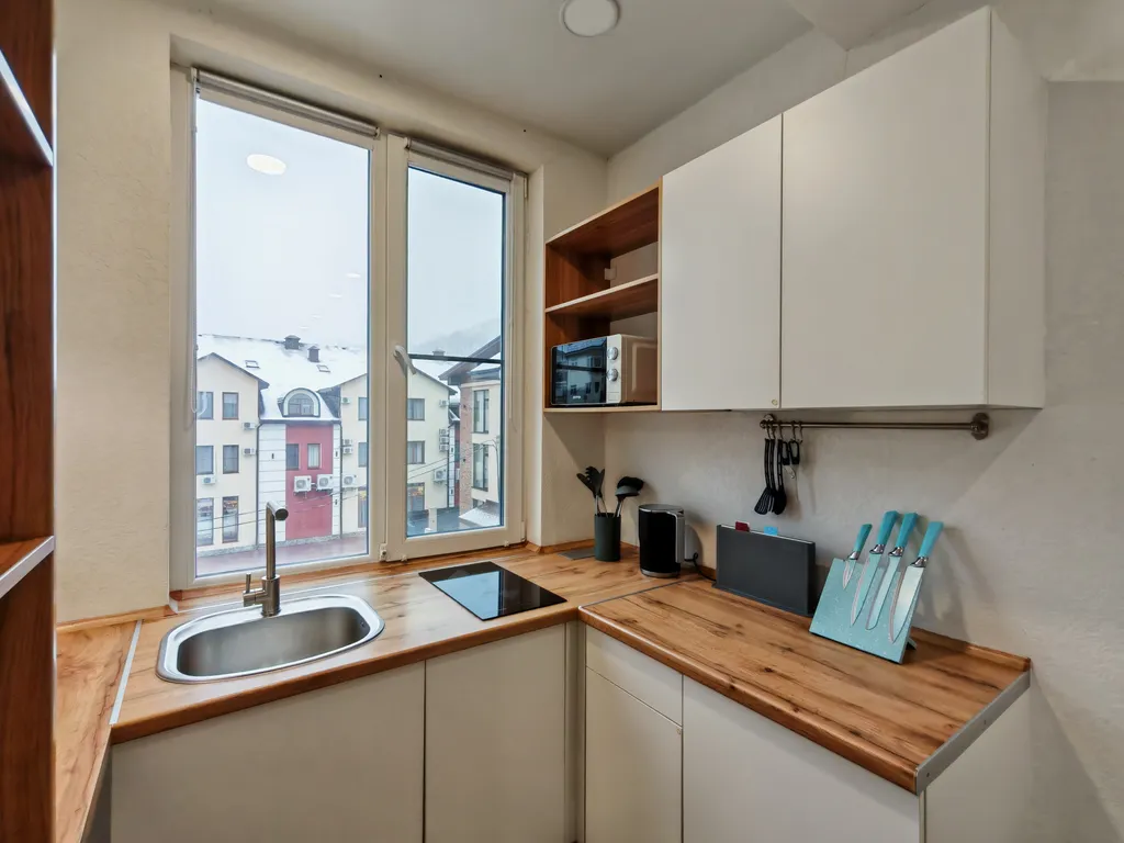 Уютная квартира-студия в центре горнолыжного курорта Красная поляна