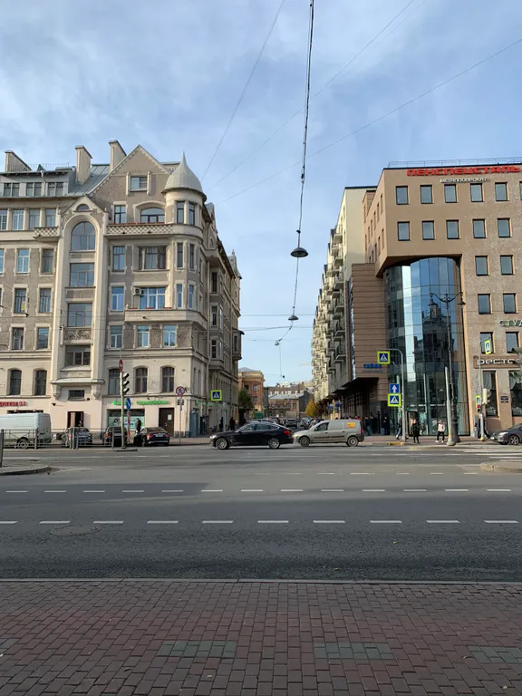 Квартира в доме комфорт класса в центре Санкт-Петербурга
