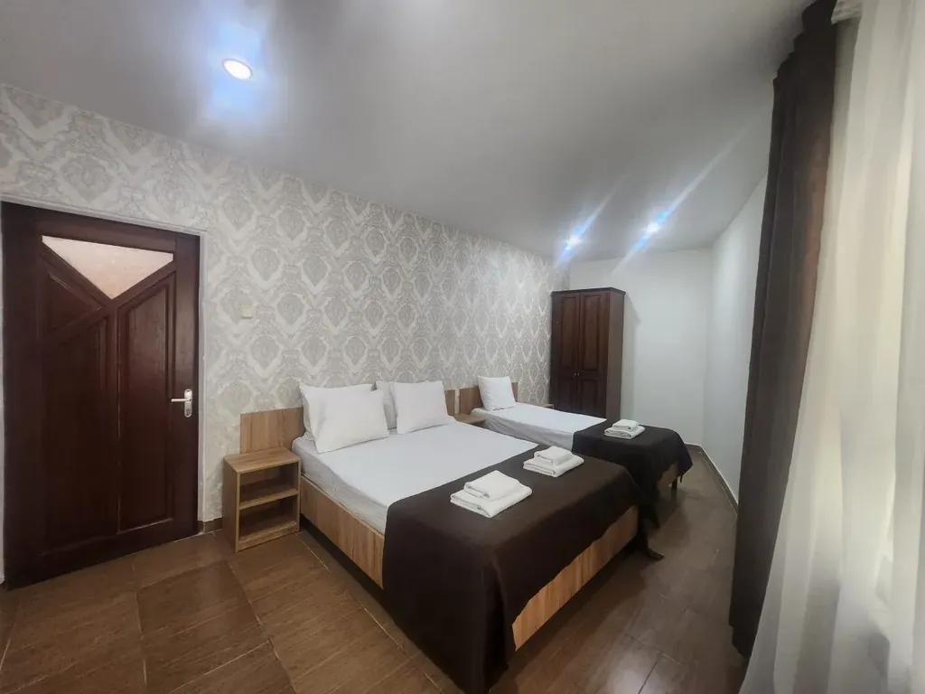 Квартира Двухкомнатный стандарт на 5м этаже - 4 человек — аренда посуточно в Витязево