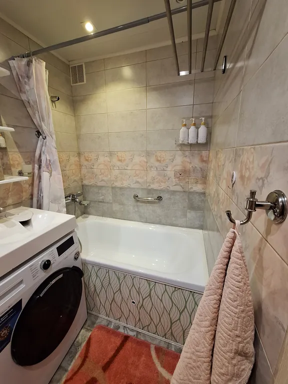 Уютная квартира в центре посёлка