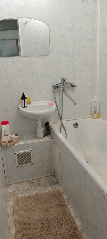 Большая квартира в центре города с бесплатной парковкой