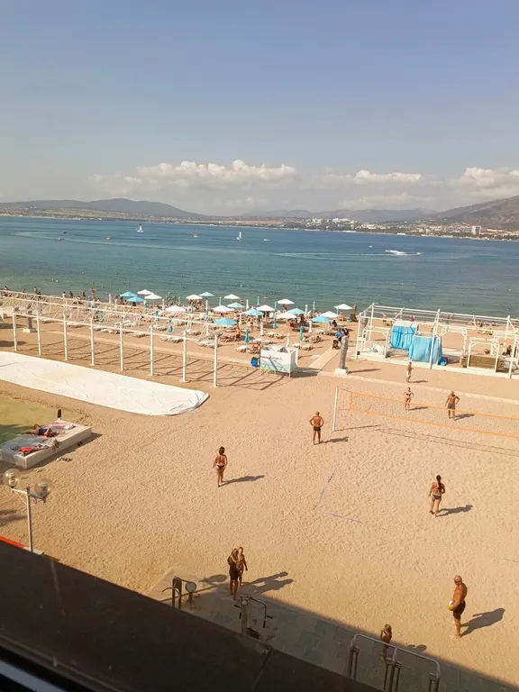 Квартира Квартира Двухкомнатная семейная в 5 минут от моря — Геленджик