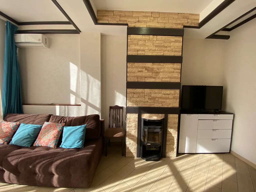 Квартира напротив подъёмника