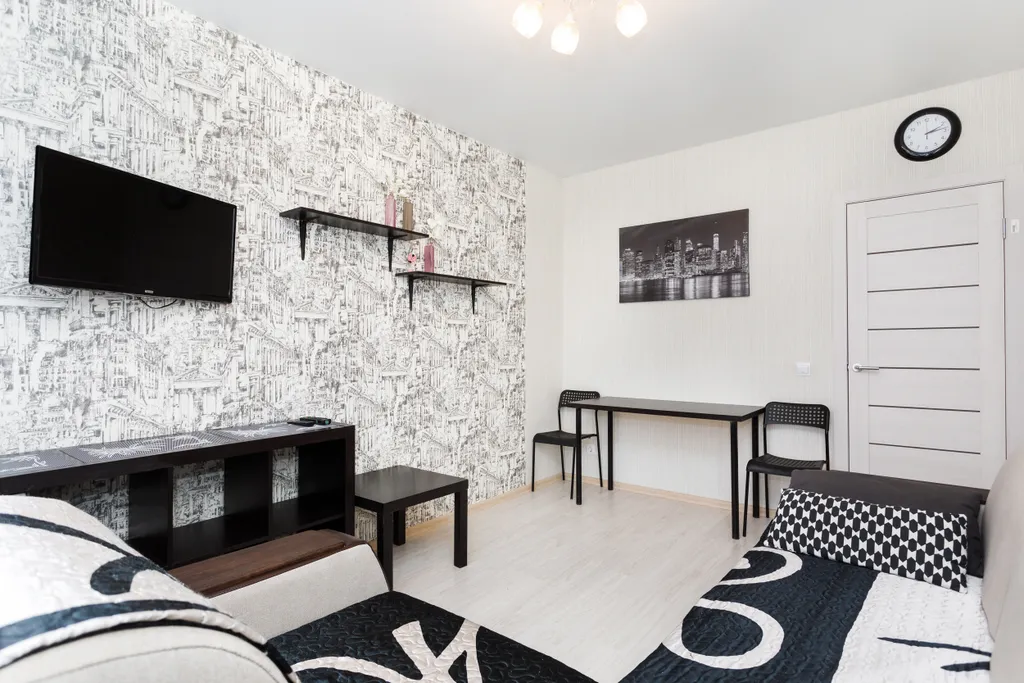 Комфортная квартира около БЦ Высоцкий — аренда посуточно в Екатеринбург