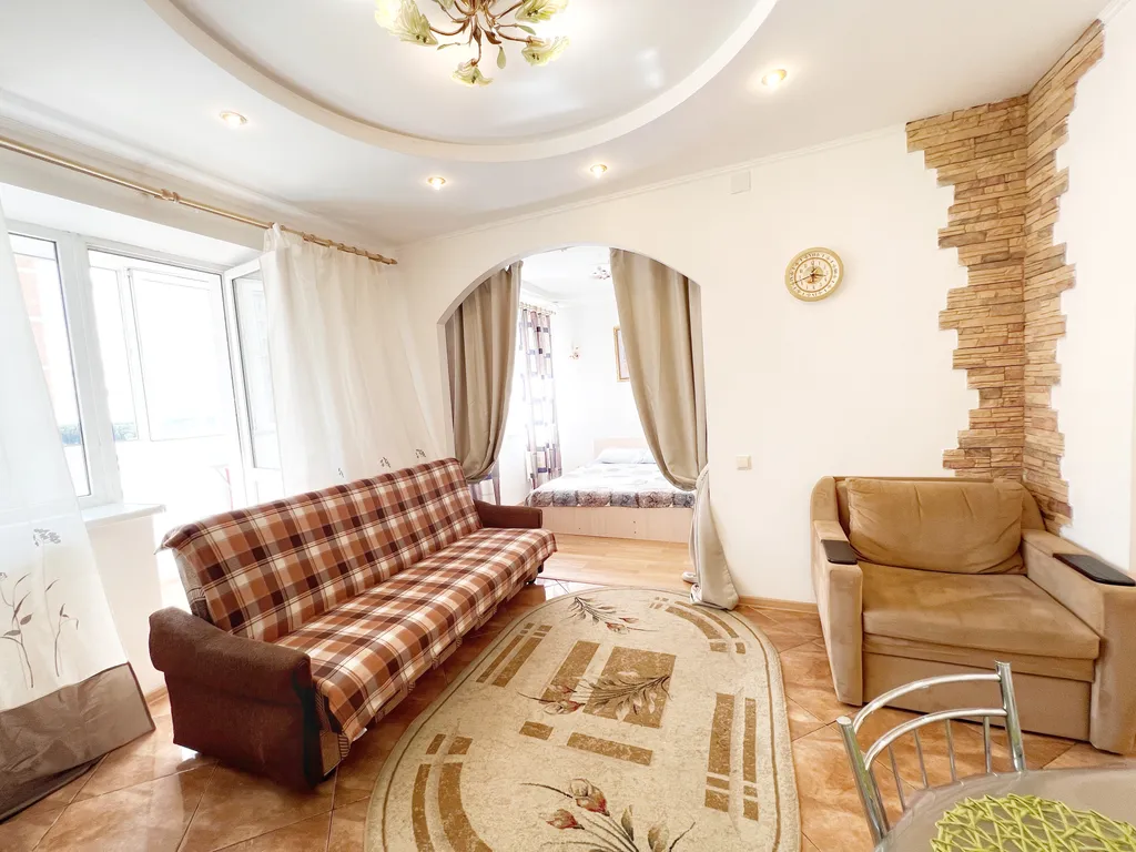 Светлая, чистая и просторная квартира — аренда посуточно в Звенигород