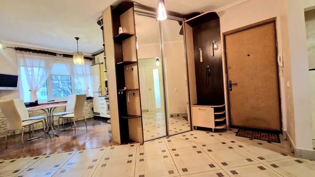 4-комнатная Квартира