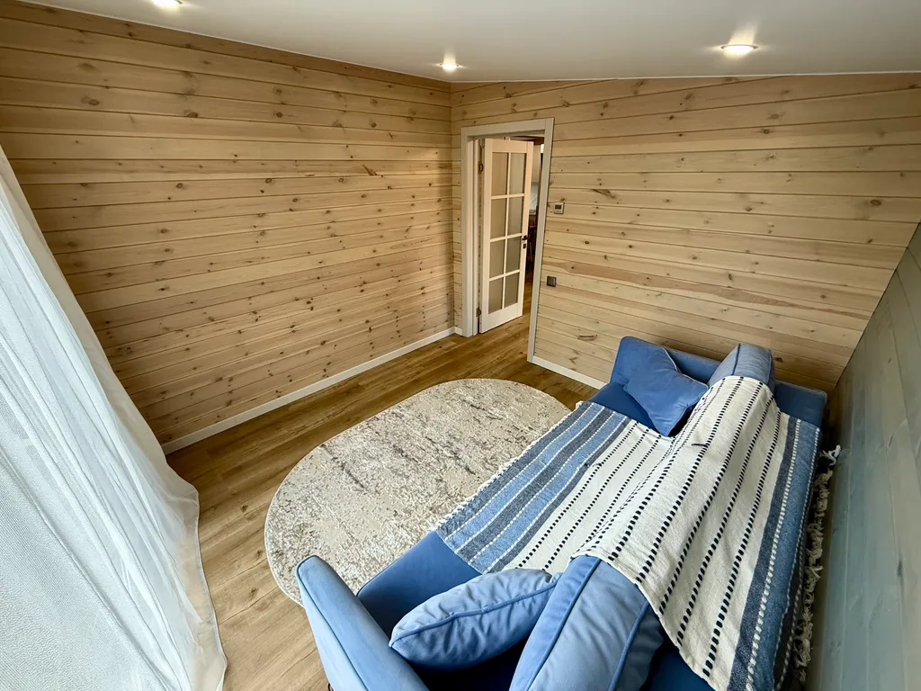 Домик у реки рядом с Екатеринбургом