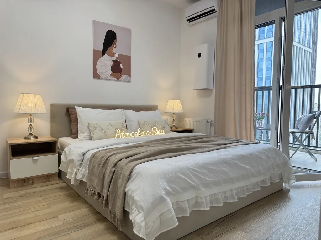 Квартира Светлая евродвушка в новом деловом центре города — аренда посуточно в Новосибирск