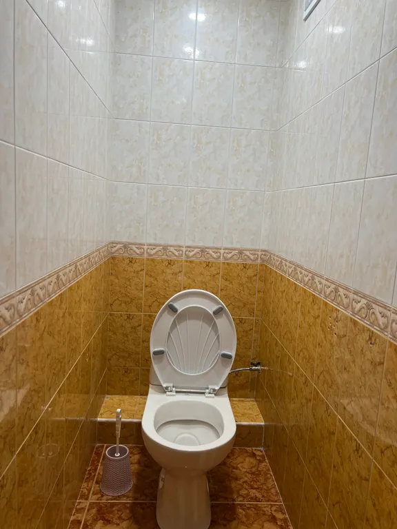 Огромная 4-комнатная квартира