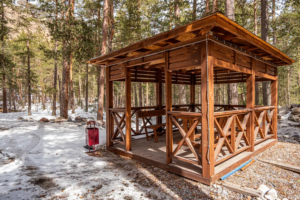 Аутентичный коттедж с балконом