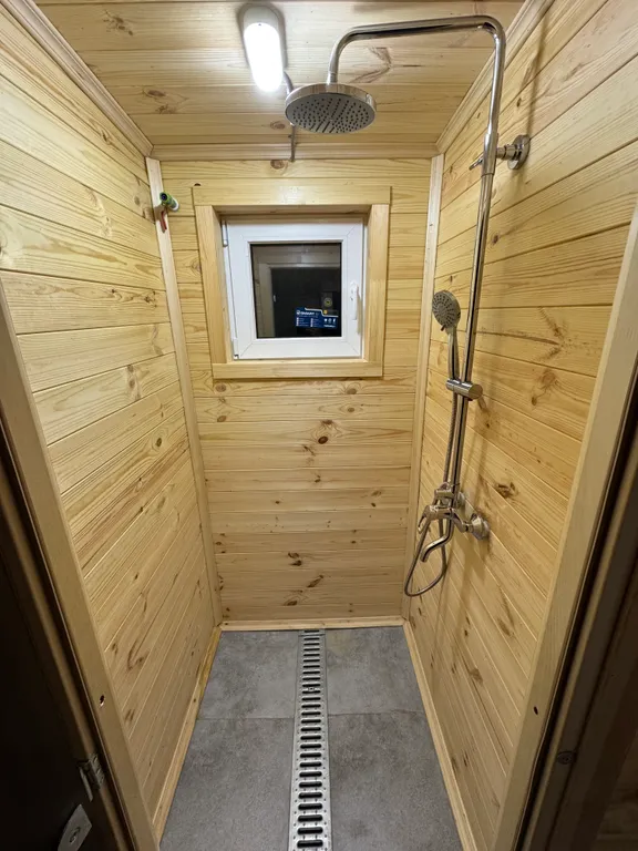 Коттедж Дом с баней и бассейном — Старокорсунская