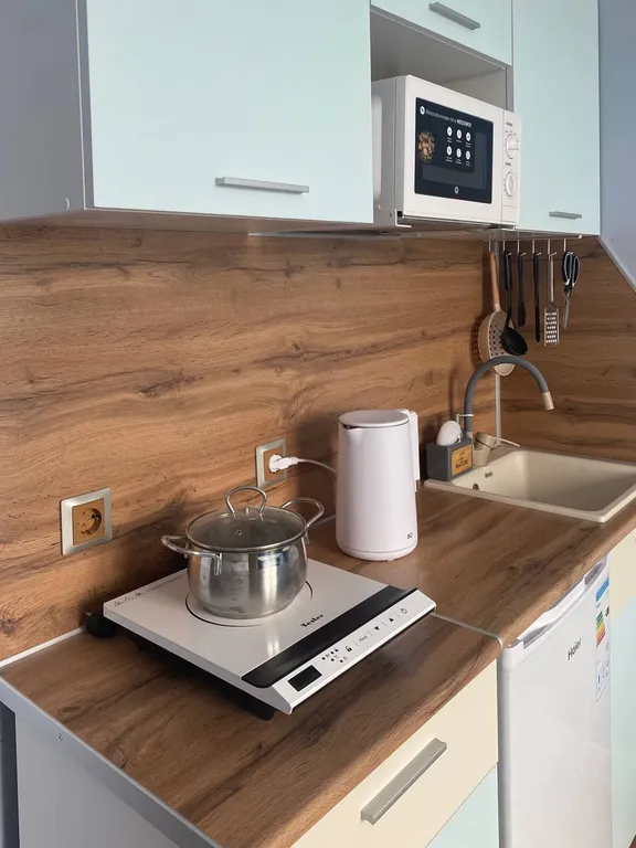 Студия рядом с авторынком