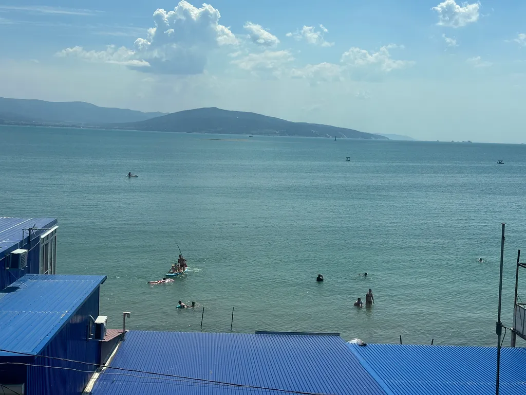 Домик у моря