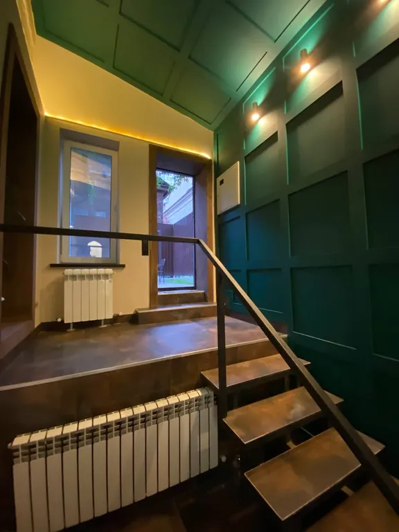 Уютные трехуровневые апартаменты в стиле Лофт в центре города Уровни