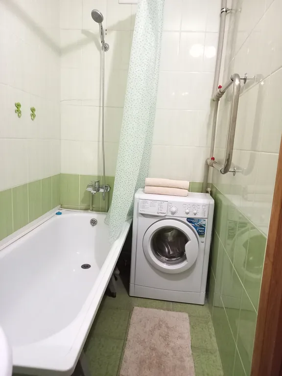 Уютная квартира около ЖД и Филармонии