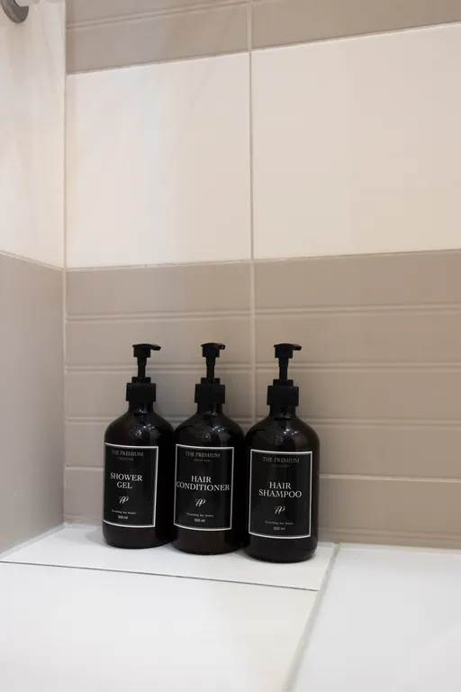 У спуска к морю