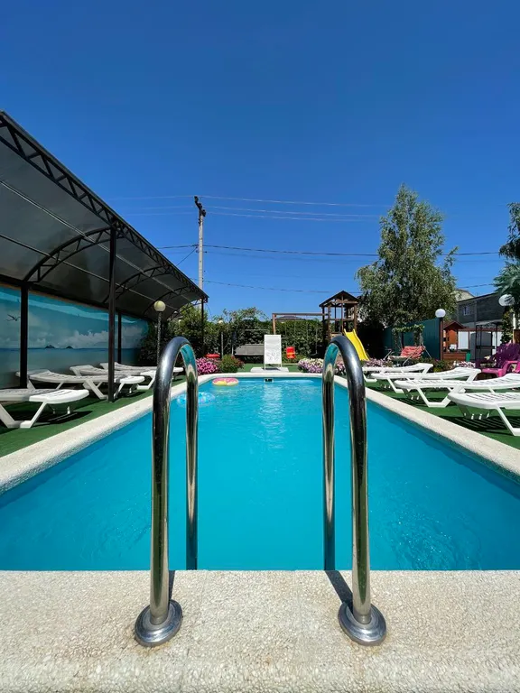 Квартира Квартира Уютный номер с мини кухней в деревянном доме недалеко от моря — Анапа