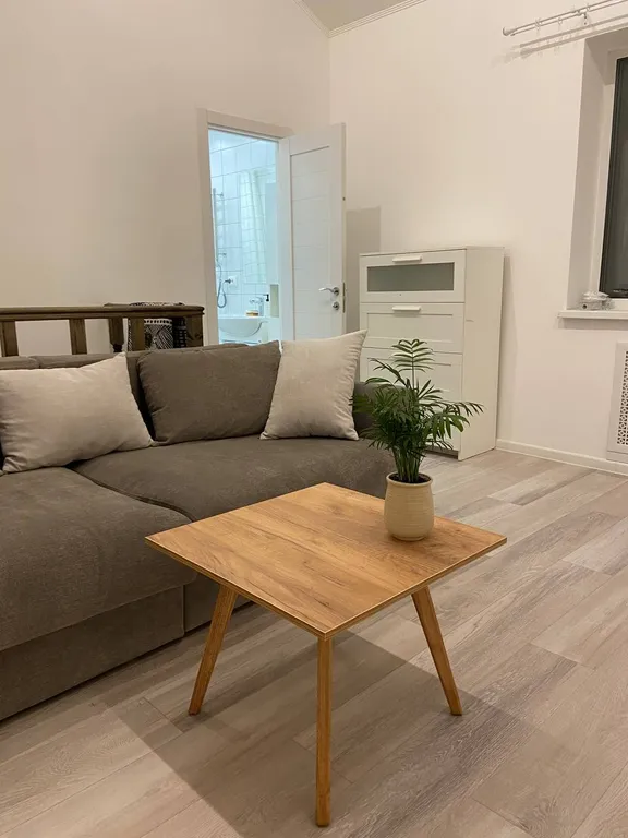 Коттедж Домик с яблонями — Москва